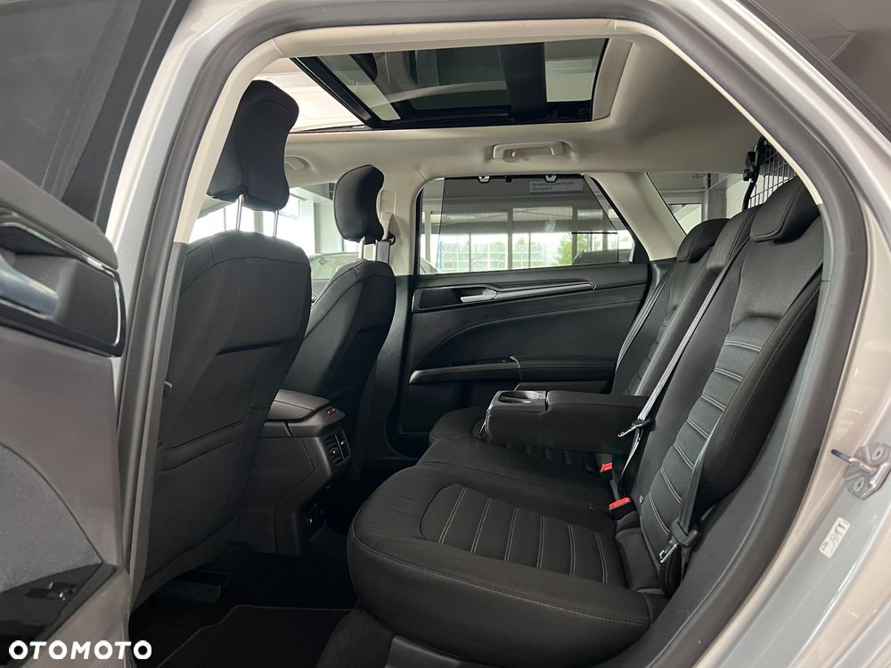 Ford Mondeo 2.0 EcoBlue Titanium - 37