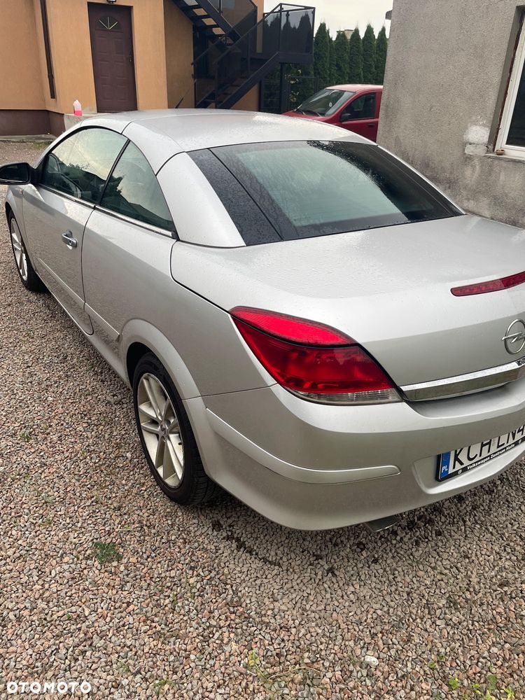 Opel Astra GTC 1.9 CDTI Cosmo - 7