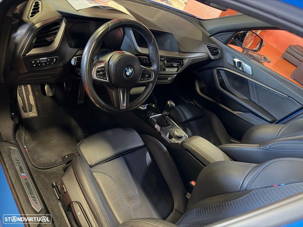 BMW 116 d Pack Desportivo M - 5