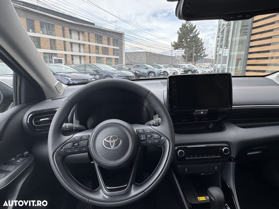 Toyota Yaris - 7