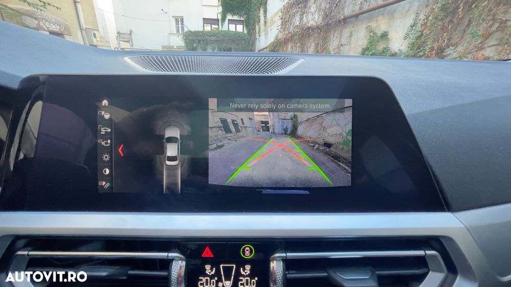 BMW Seria 3 330i AT Sport Line - 7