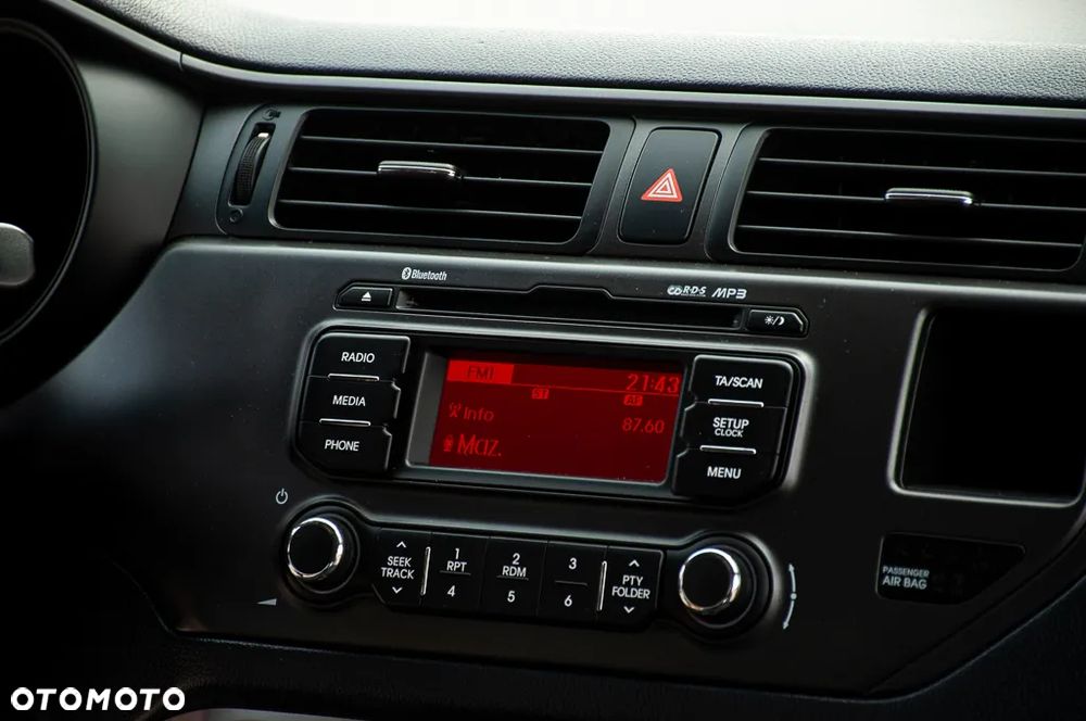 Kia Rio - 20