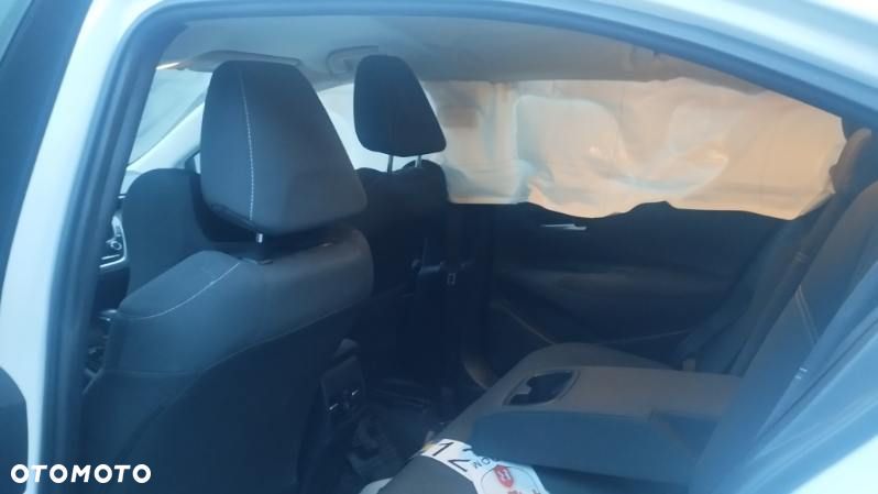 Toyota Corolla - 11