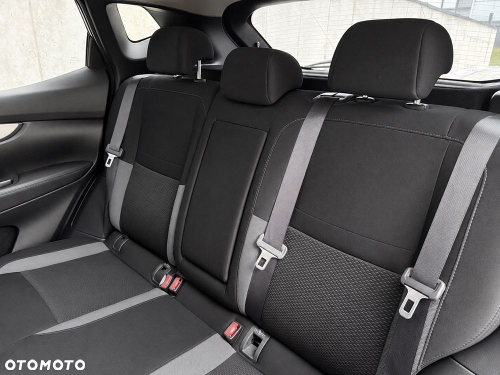 Nissan Qashqai 1.3 DIG-T SHIRO - 7