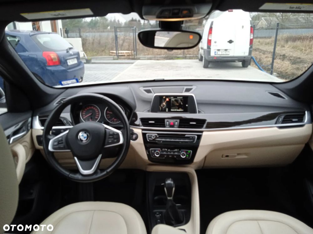 BMW X1 - 16