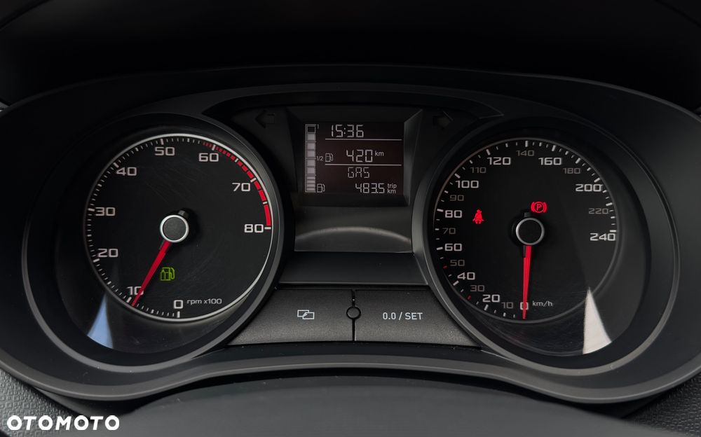 Seat Ibiza ver-1-6-16v-style - 12