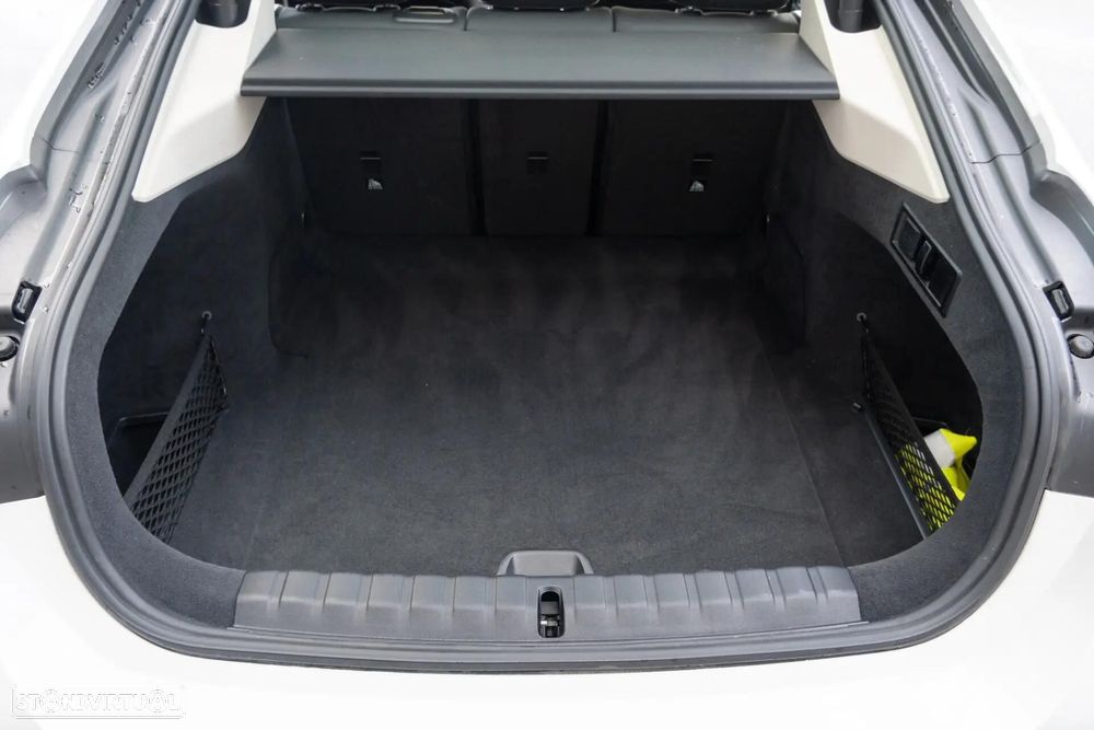 BMW i4 eDrive40 - 48