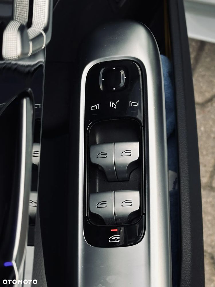 Mercedes-Benz Klasa C 220 d 4Matic 9G-TRONIC - 25