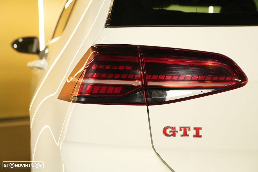 VW Golf 2.0 TSI GTI DSG - 16