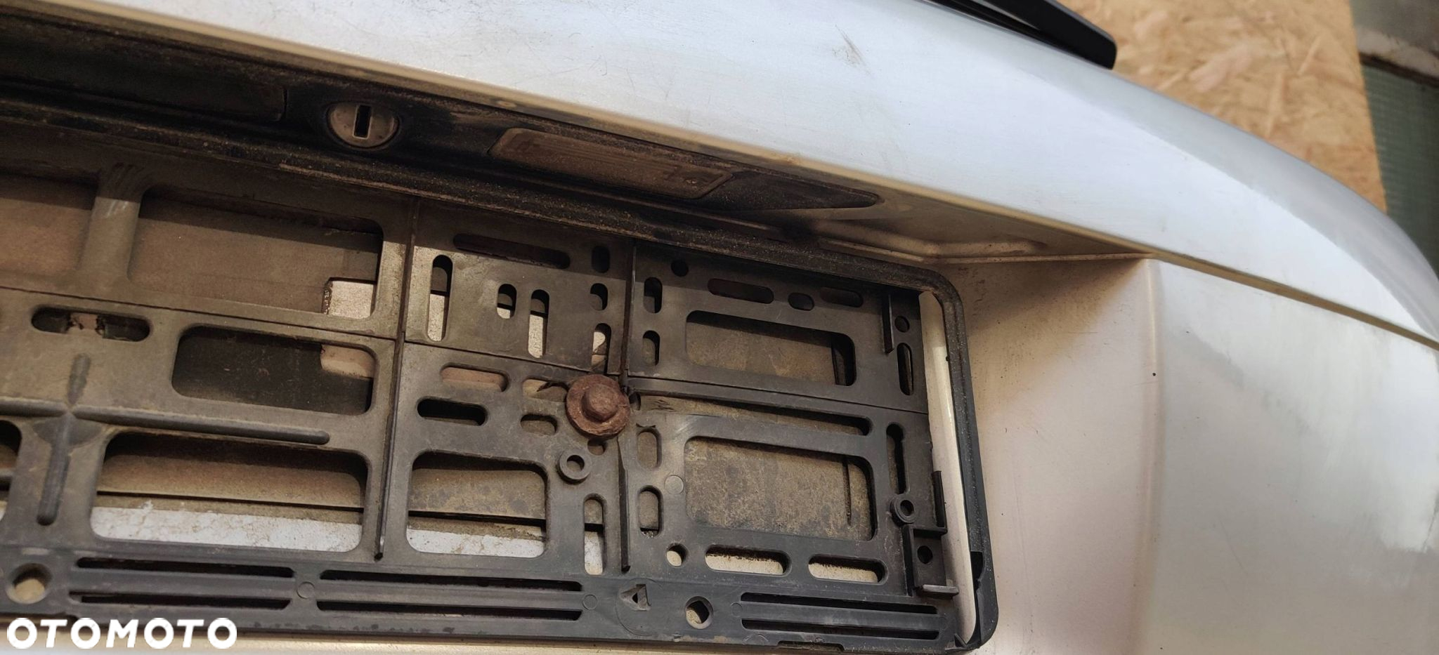 TYLNA KLAPA TYŁ AUDI A4 B6 MAŁYSZ KOMBI SREBRNA - 7