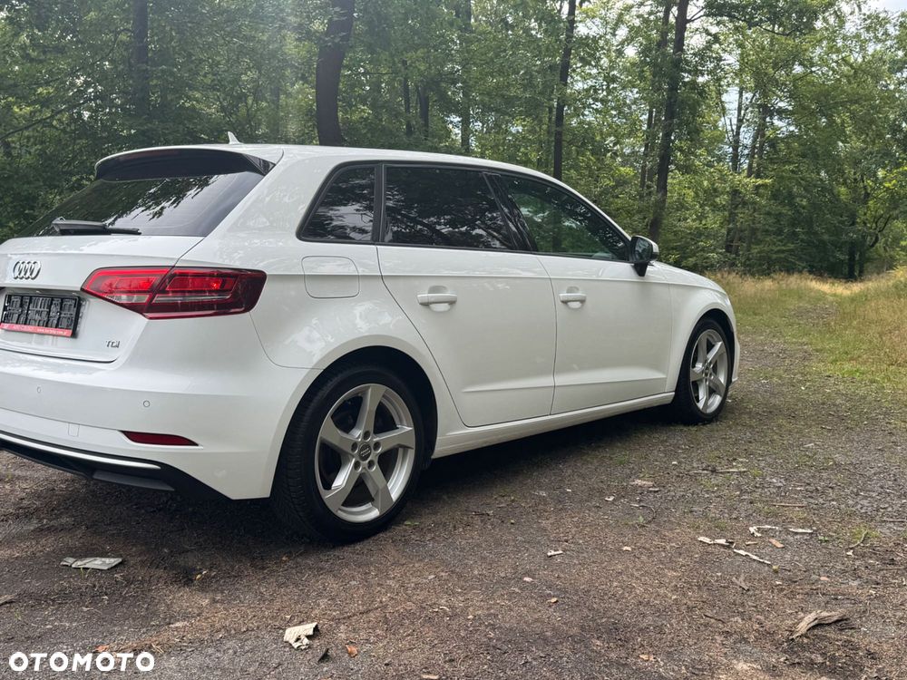 Audi A3 Sportback - 6