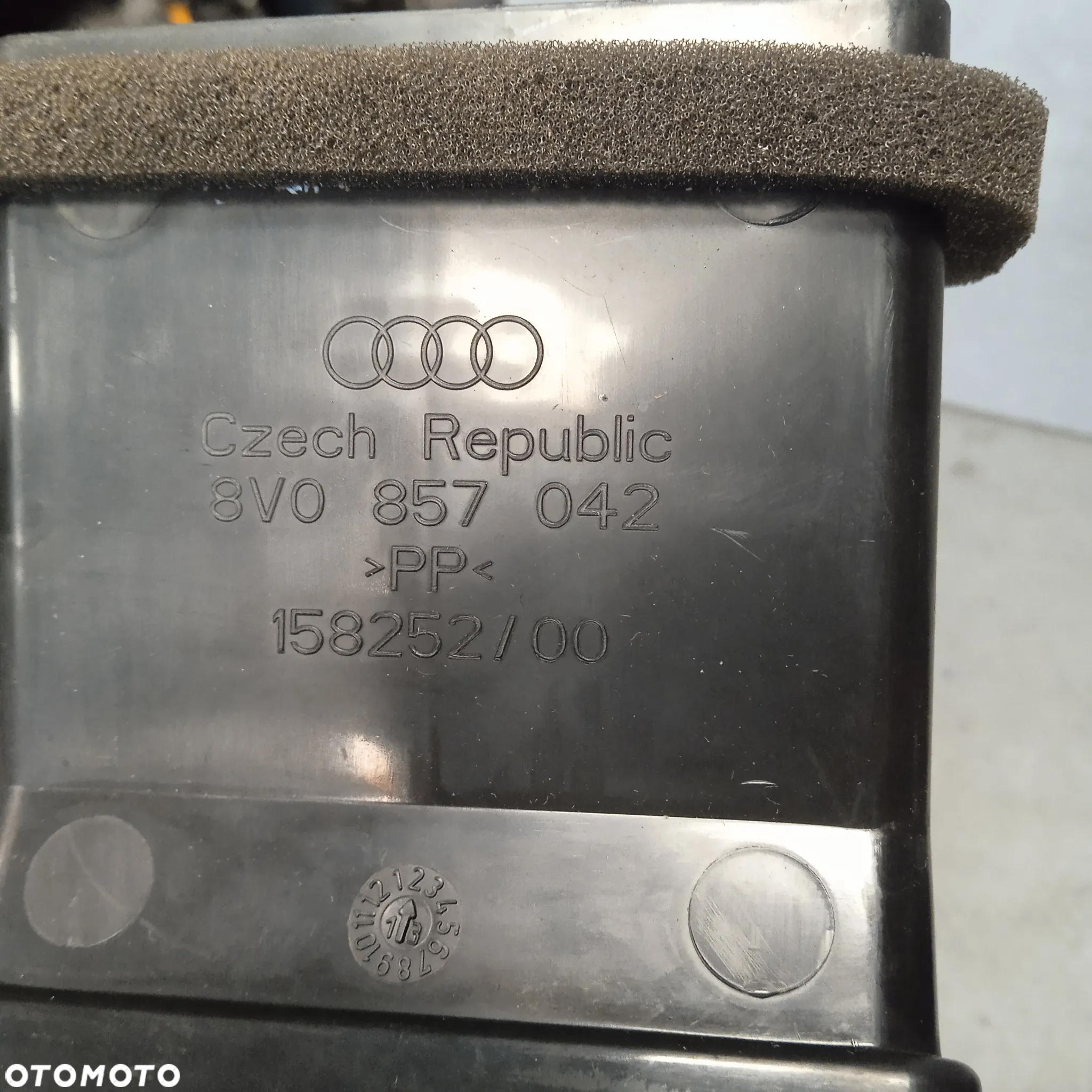 Kratka nawiewu tylna A3 8V 8V0819203 - 5