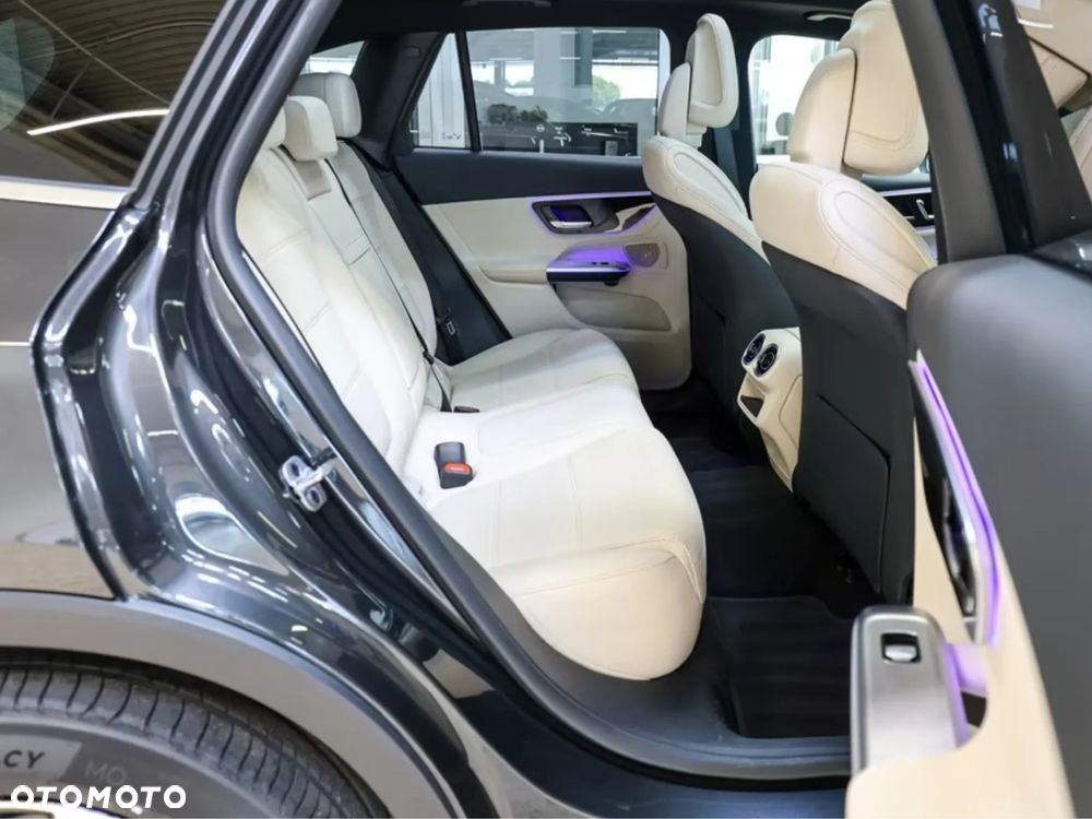 Mercedes-Benz GLC 200 d 4Matic 9G-TRONIC Edition Avantgarde - 4