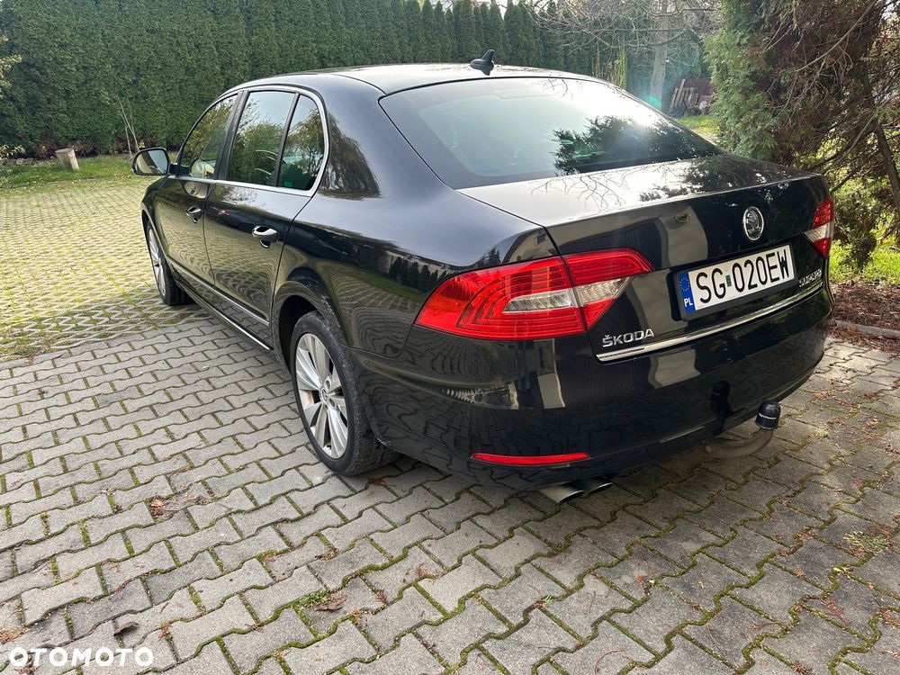 Skoda Superb 2013 photo 3