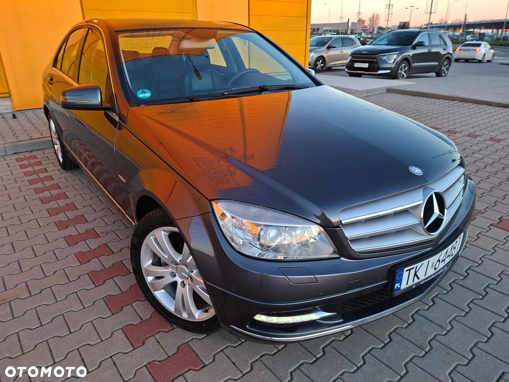 Mercedes-Benz Klasa C 200 Avantgarde Edition - 6