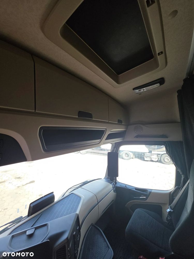 Mercedes-Benz 1845 - 23