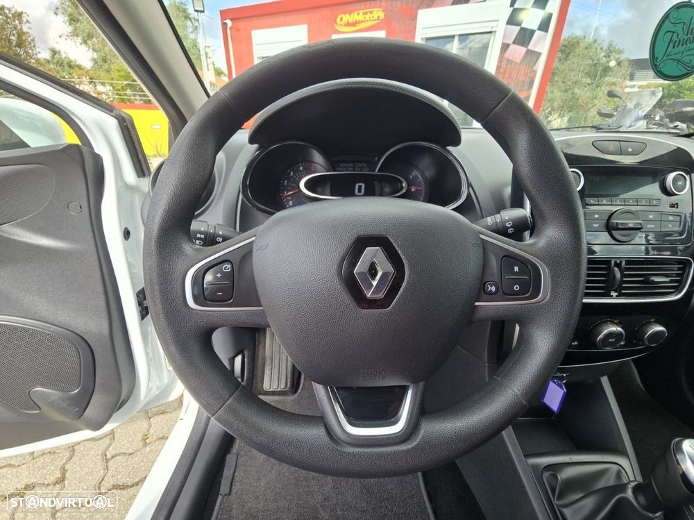 Renault Clio 1.5 dCi Zen — fotografia 17