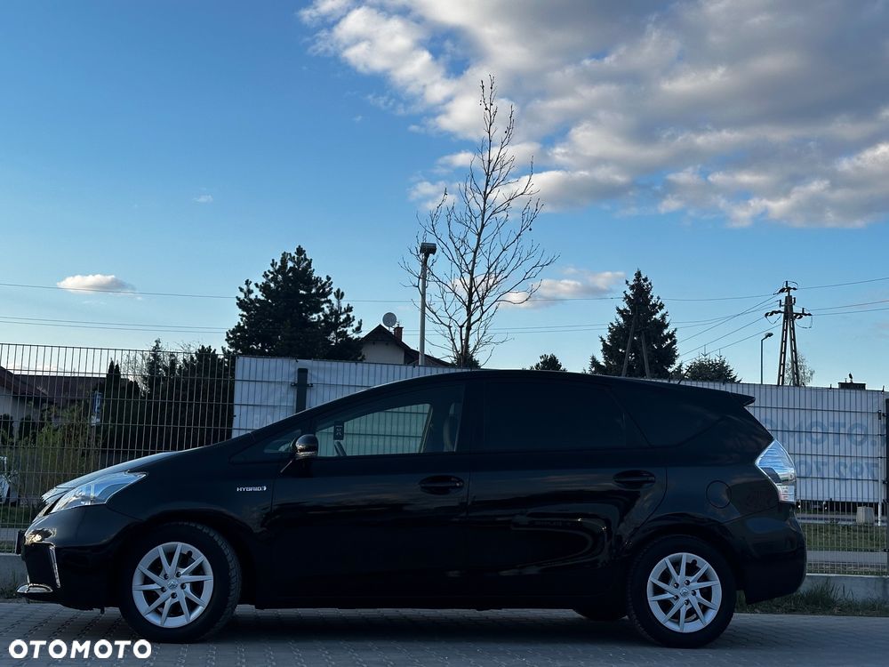 Toyota Prius+ (Hybrid) - 7