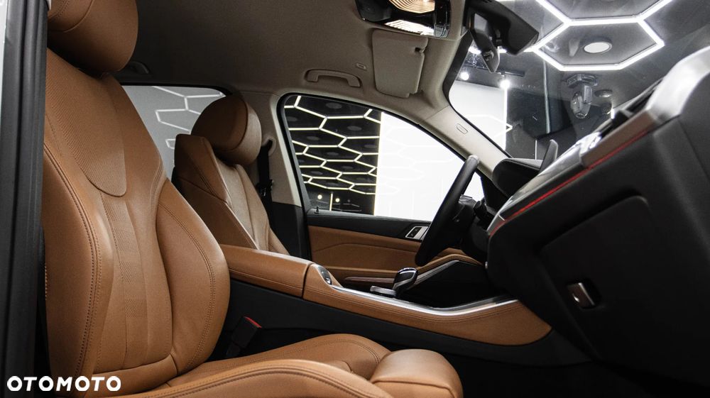 BMW X5 xDrive25d - 24