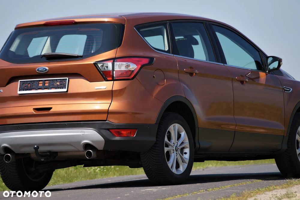 Ford Kuga - 12