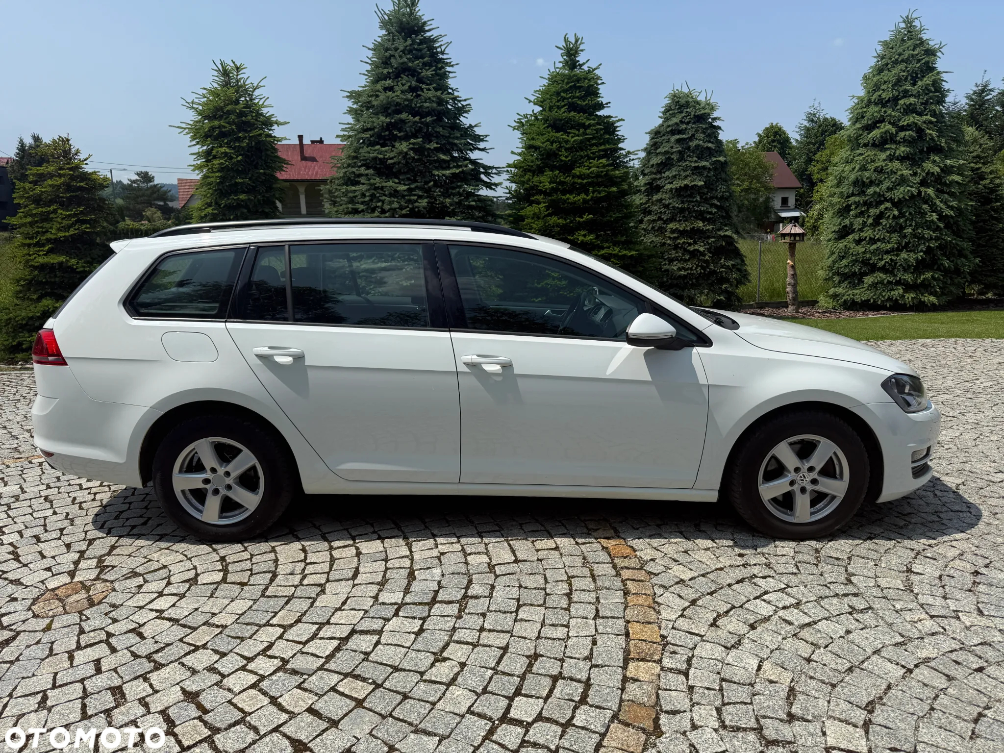 Volkswagen Golf 1.6 TDI DPF Comfortline - 4