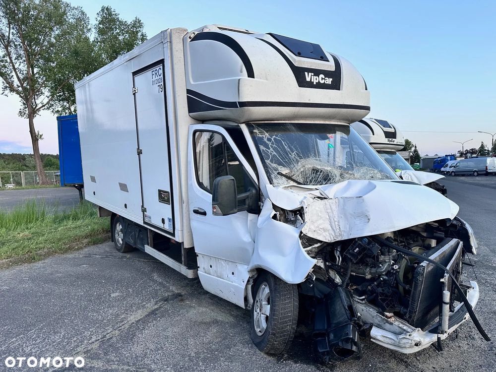 Mercedes-Benz Sprinter W907 - 3