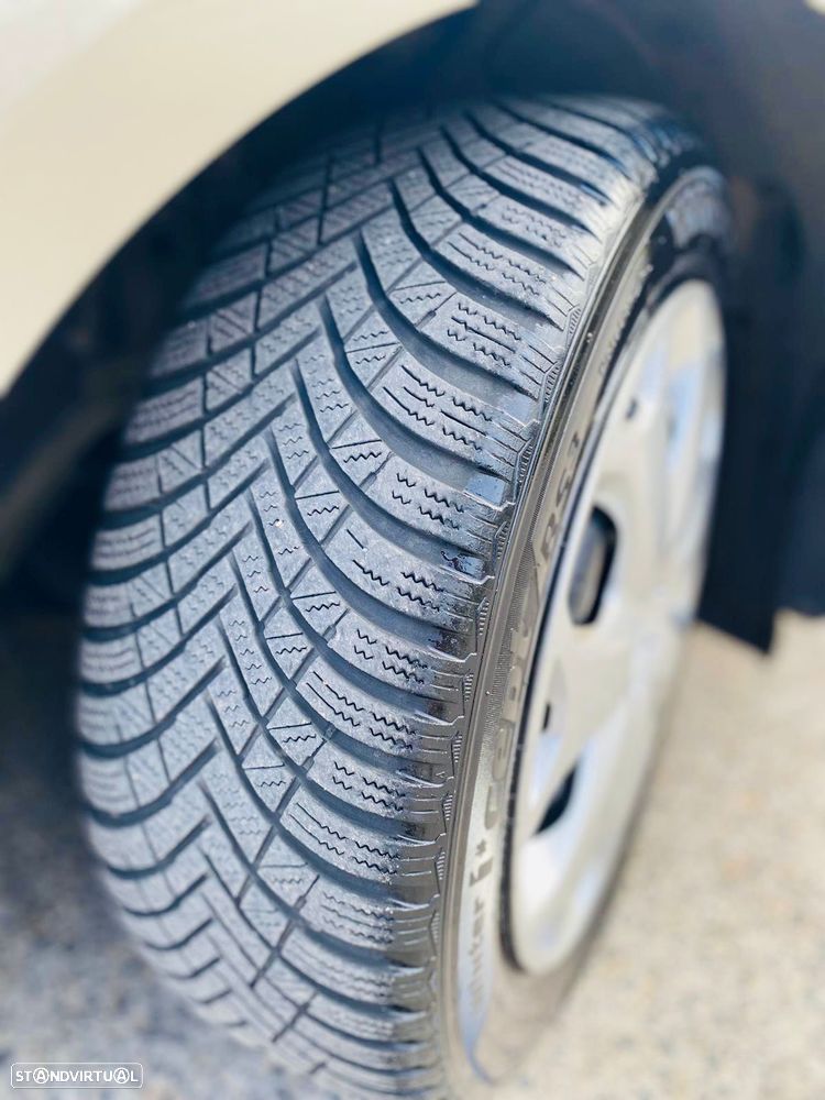 Ford Focus SW 1.0 EcoBoost S&S Titanium - 8