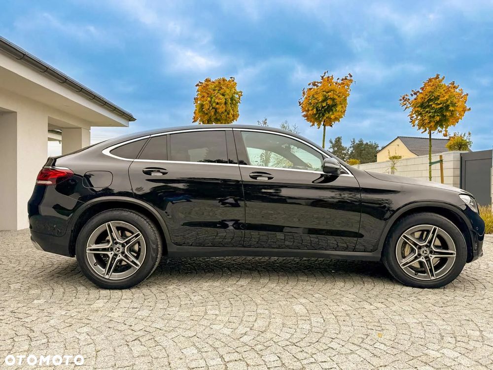 Mercedes-Benz GLC Coupe 300 4-Matic - 4