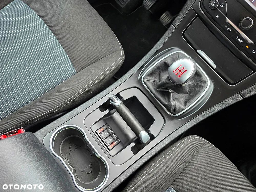 Ford Galaxy 2.0 Trend - 32