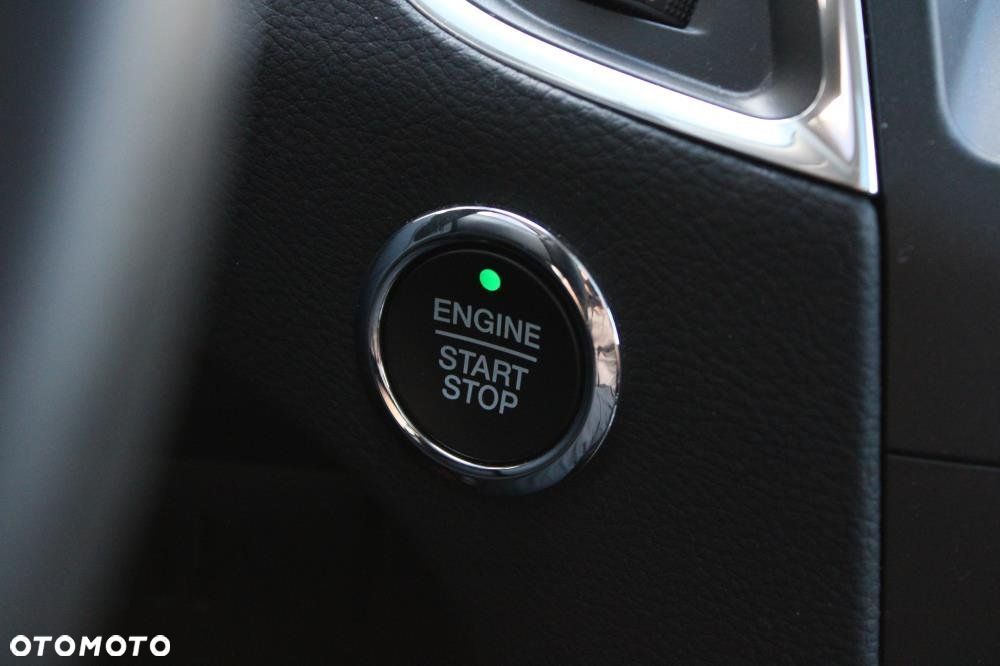 Ford S-Max - 16