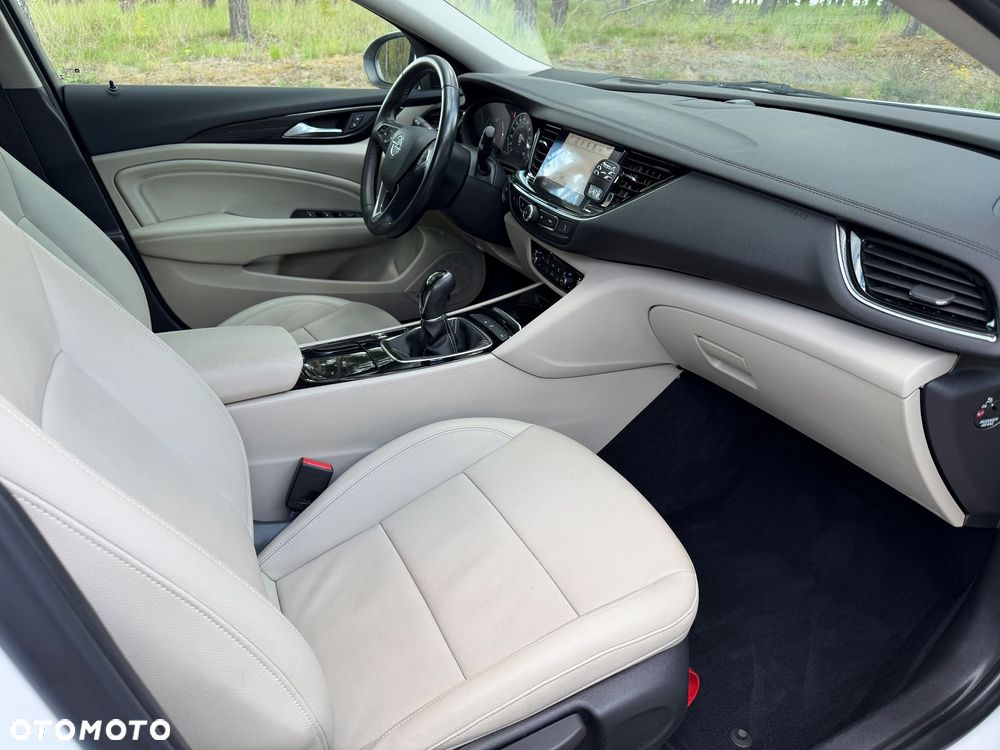 Opel Insignia - 14