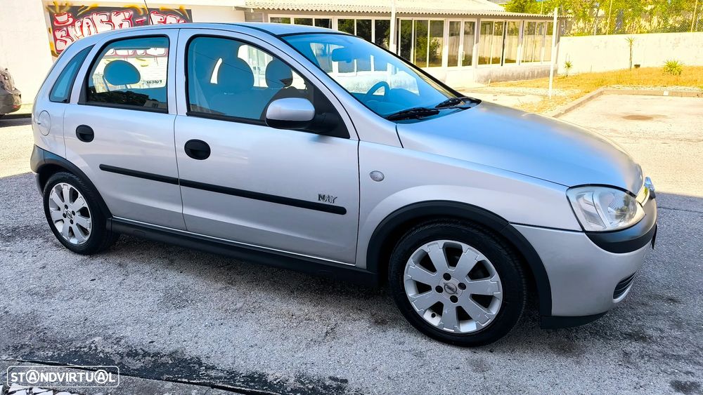 Opel Corsa 1.2 16V N-Joy - 4