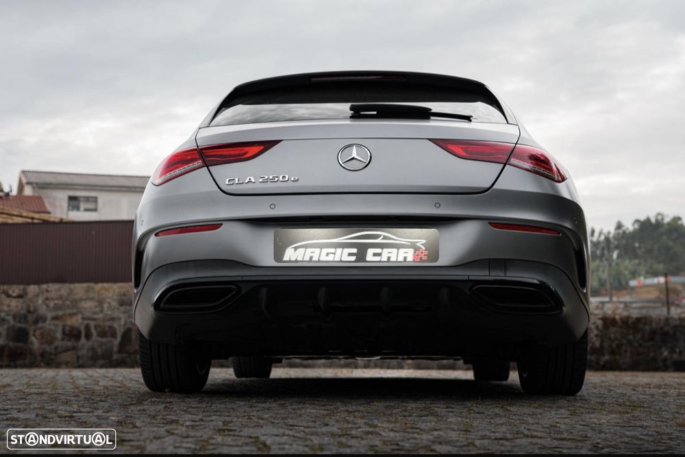 Mercedes-Benz CLA 250 e Shooting Brake AMG Line - 4