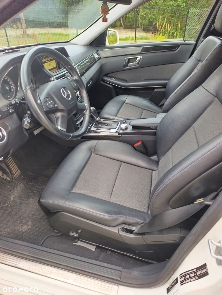 Mercedes-Benz Klasa E 250 CGI BlueEFFICIENCY Automatik Avantgarde - 13