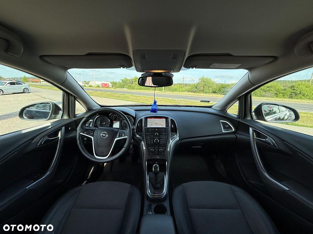 Opel Astra 1.4 Turbo Cosmo - 15