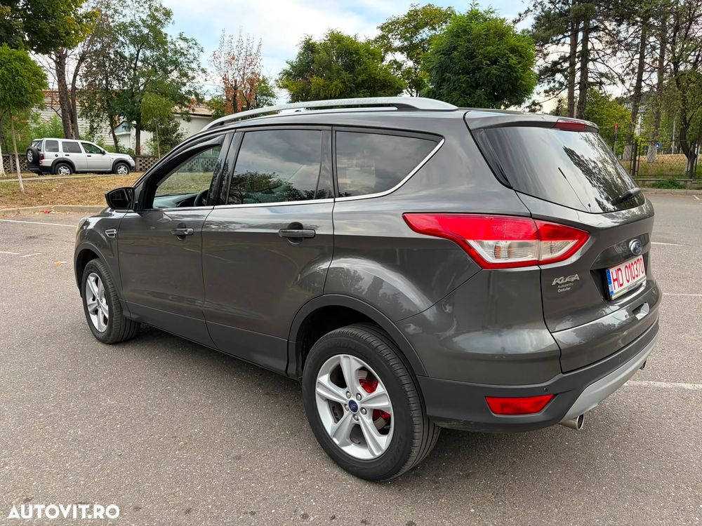 Ford Kuga 2.0 TDCi 4WD Powershift Titanium - 9