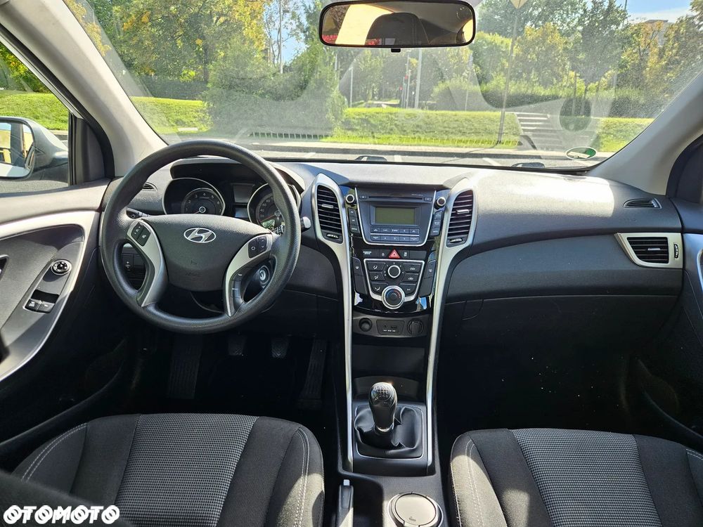 Hyundai i30 1.4 Comfort - 13