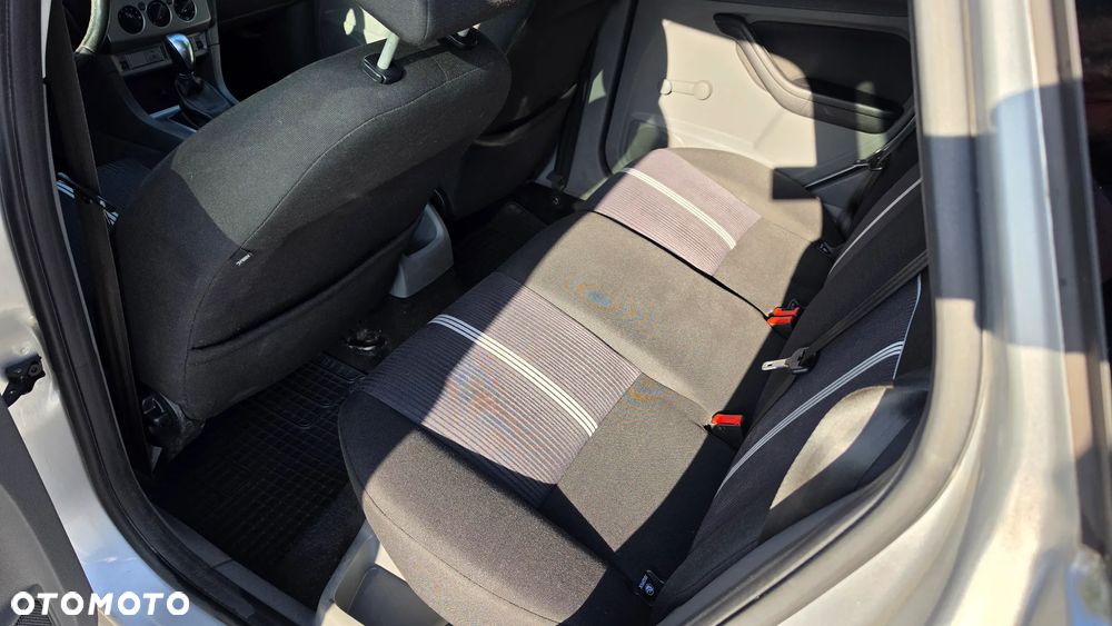 Ford Focus 1.6 Ambiente - 13