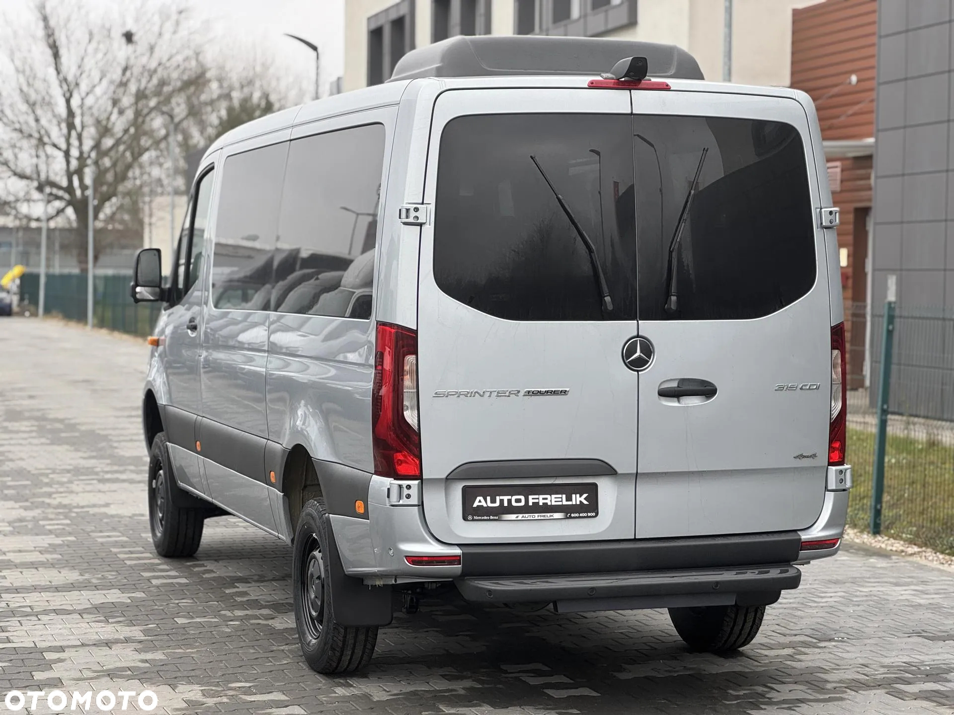 Mercedes-Benz Sprinter - 5