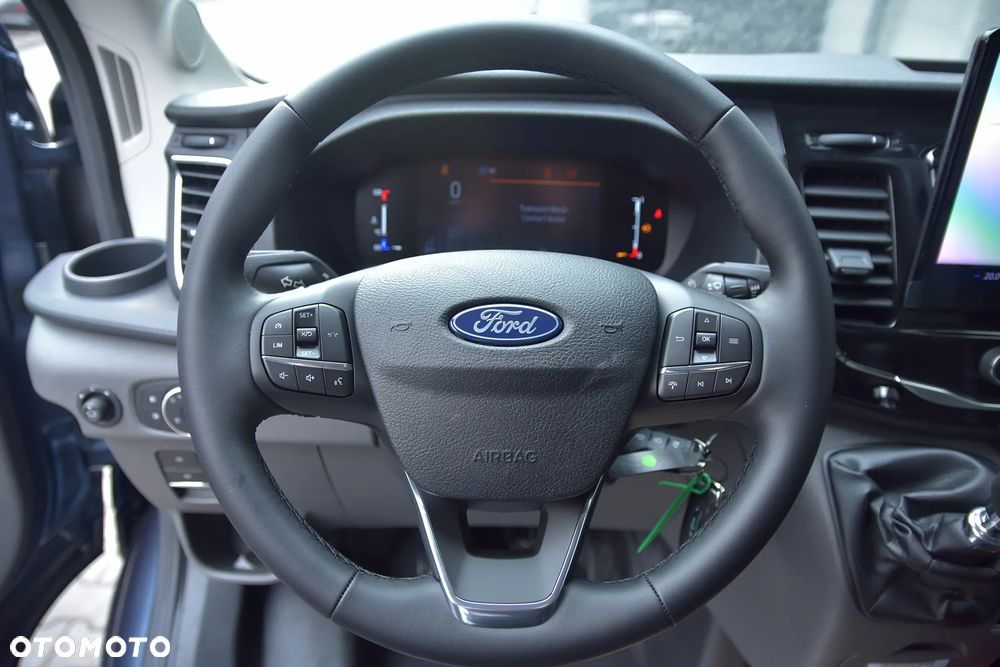 Ford Transit - 12