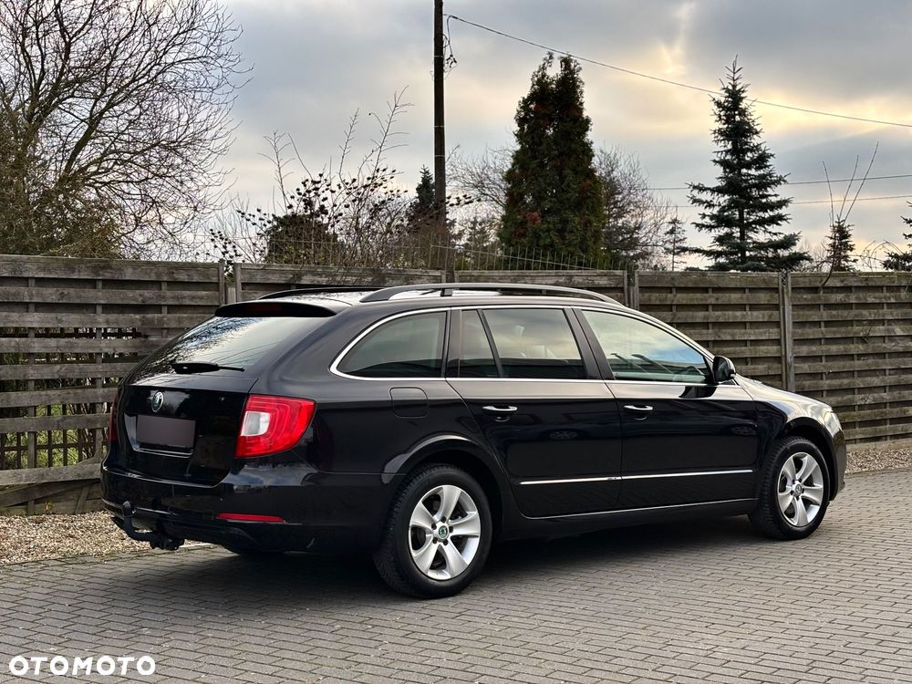 Skoda Superb 2.0 TDI DSG Exclusive - 10