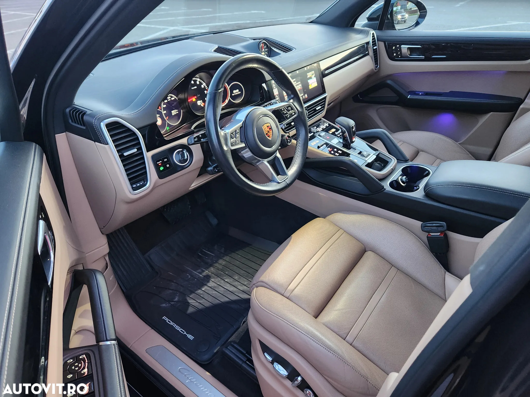 Porsche Cayenne - 29