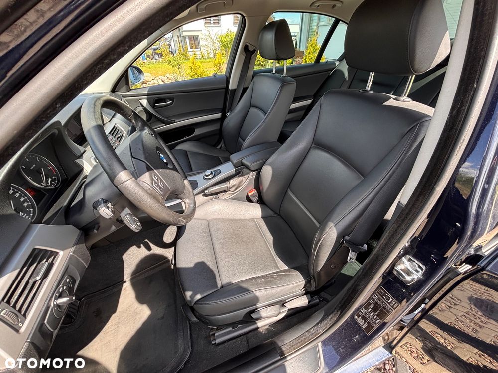 BMW Seria 3 320d DPF - 21