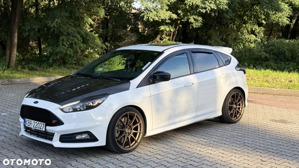 Ford Focus 2.0 EcoBoost ST - 1
