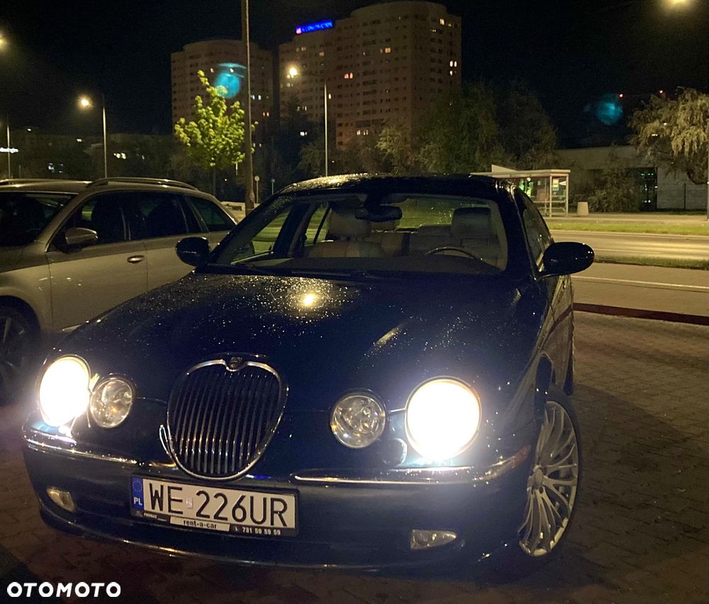 Jaguar S-Type - 13