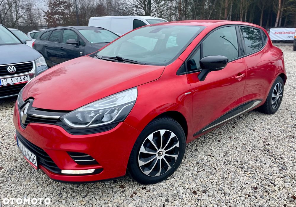 Renault Clio 1.2 16V 75 Luxe - 11