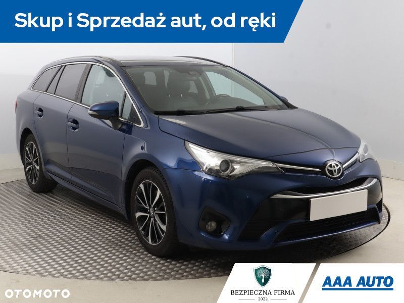 Toyota Avensis - 2