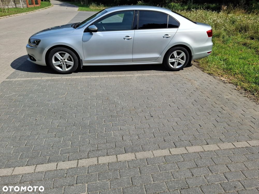Volkswagen Jetta 1.4 TSI Comfortline - 2