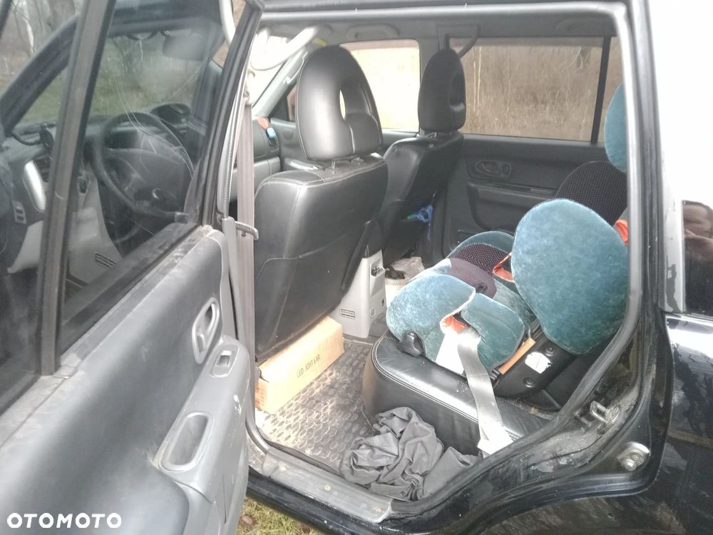 Mitsubishi Pajero Sport - 12