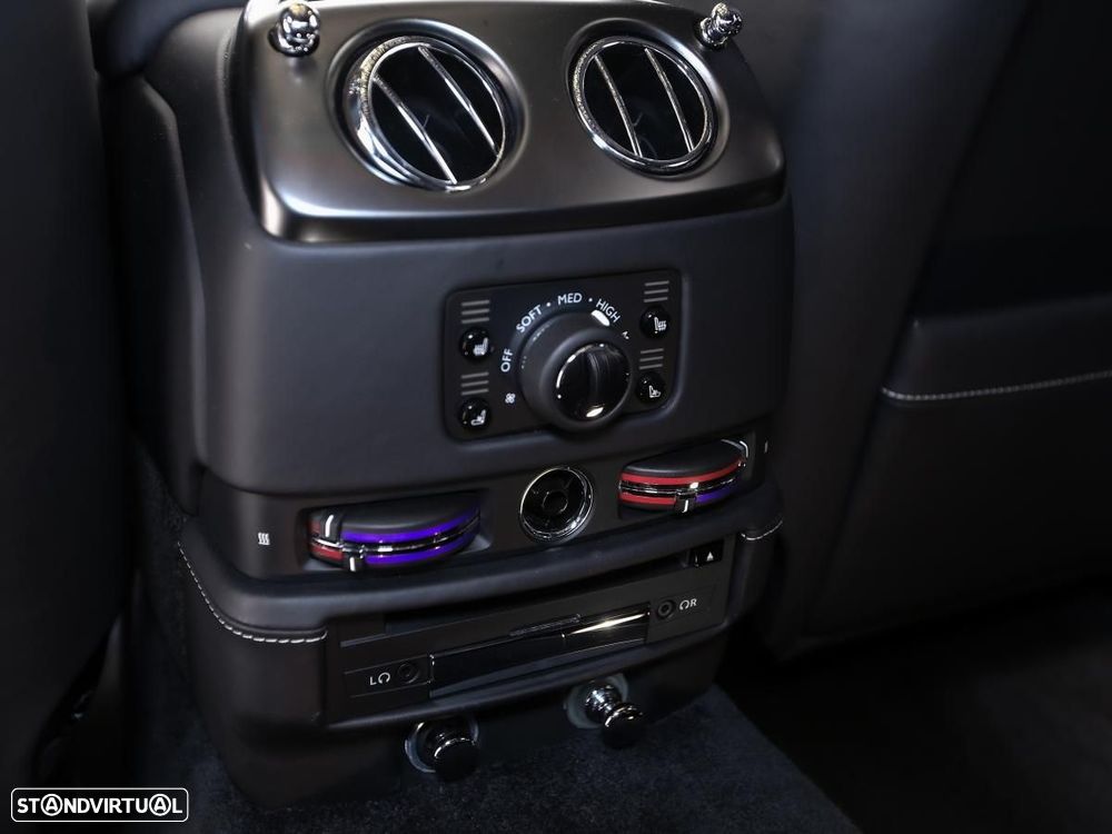 Rolls Royce Ghost Black Badge - 36